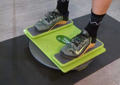 411 Beidbeinige Kniebeuge Side Wipp