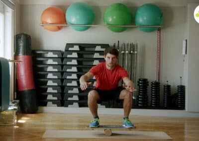 713 Squats