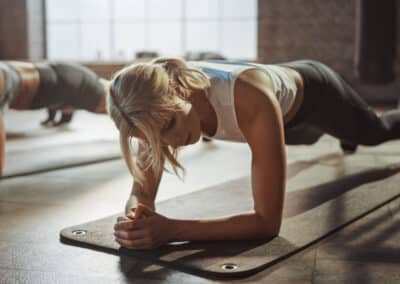 Planks und Liegestütz-Training mit MFT Bodyteamwork Nature Line